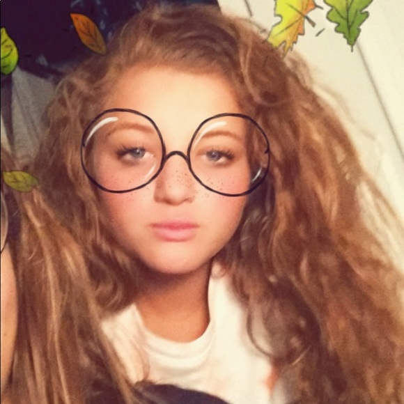 Meet your Posher, Emma - Picture 2 of 8